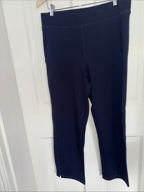 Talbots Stretch Active wear pants with front pockets.  Large petite navy/black